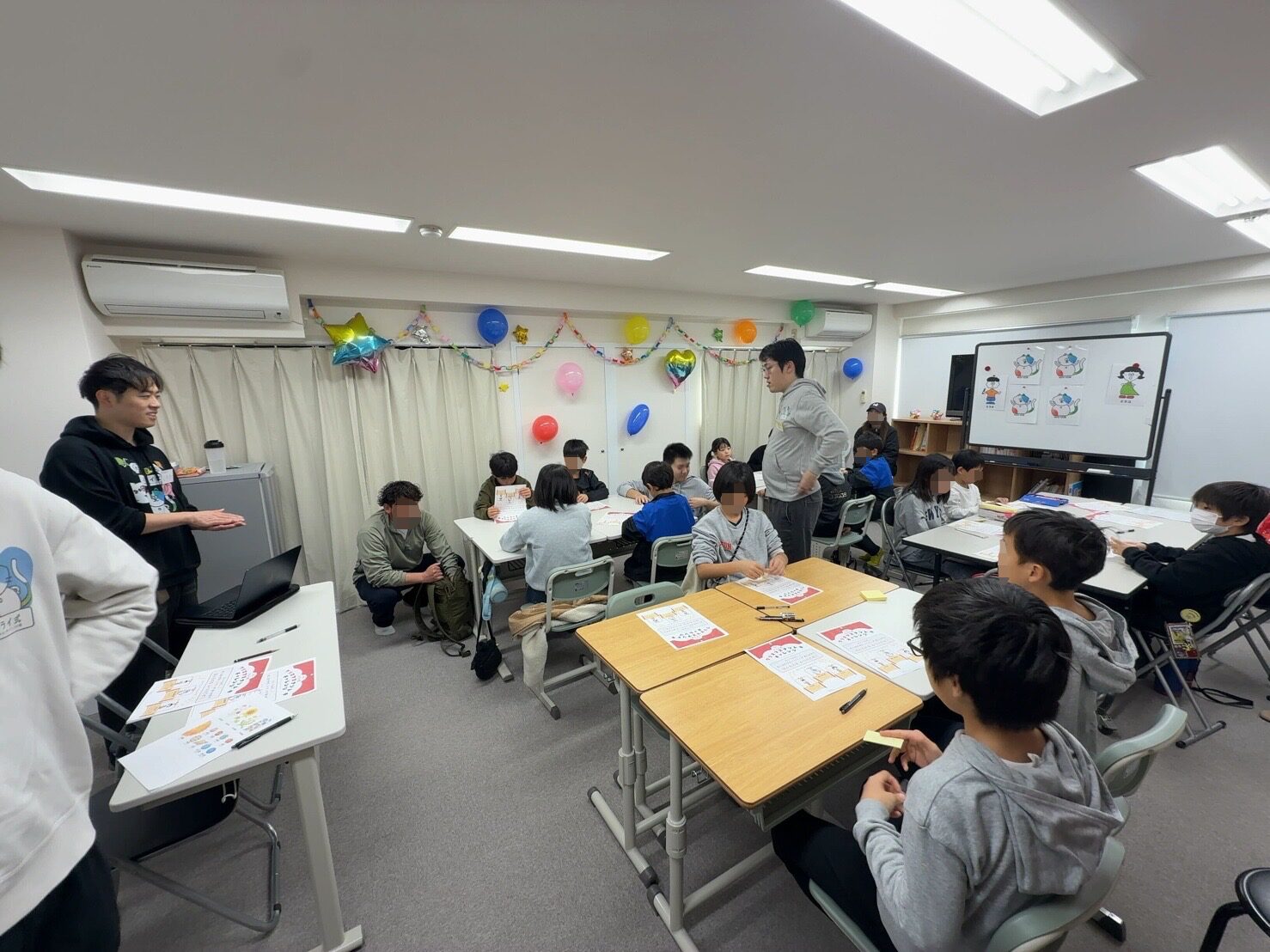 クリスマス謎解きイベントを開催しました！